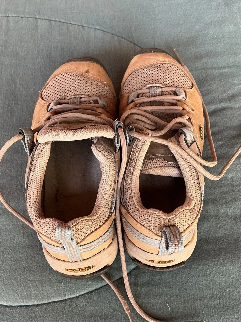 Keen Men's Tan and Light Blue Hiking Sneakers